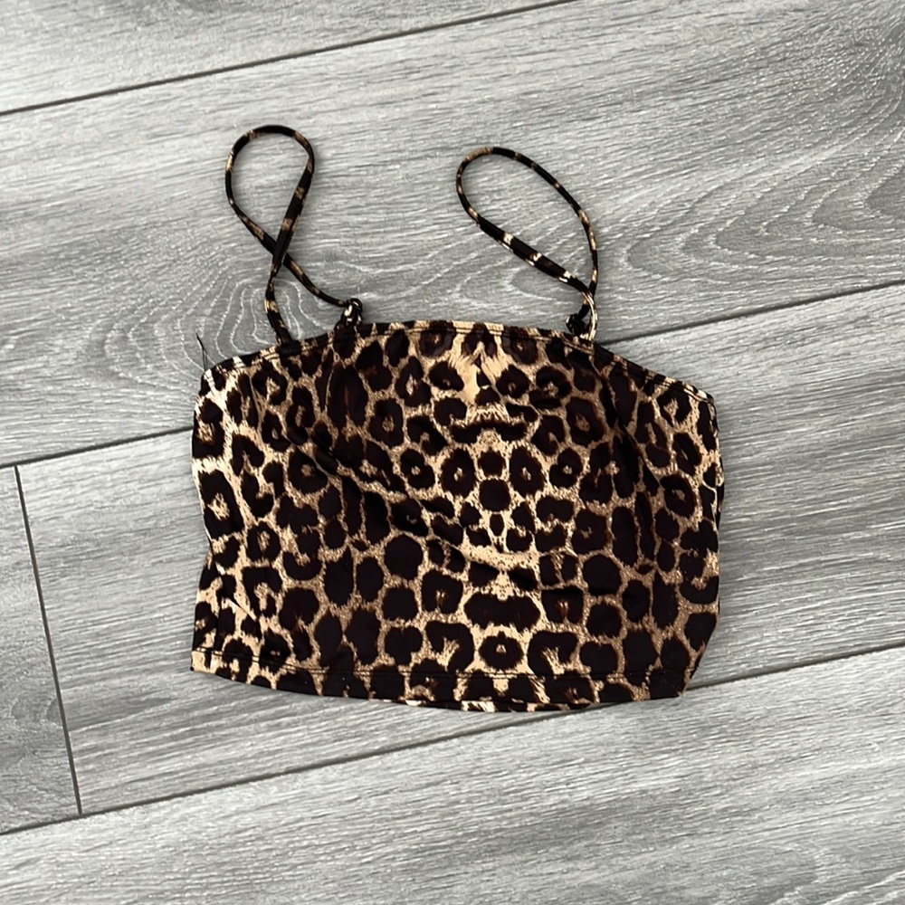 Cute cheetah print tube top !
